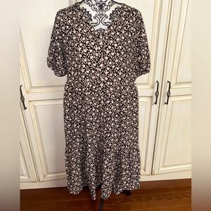 Sonoma Size XL Petite Black Midi Dress with White Flowers Outlined In Tan